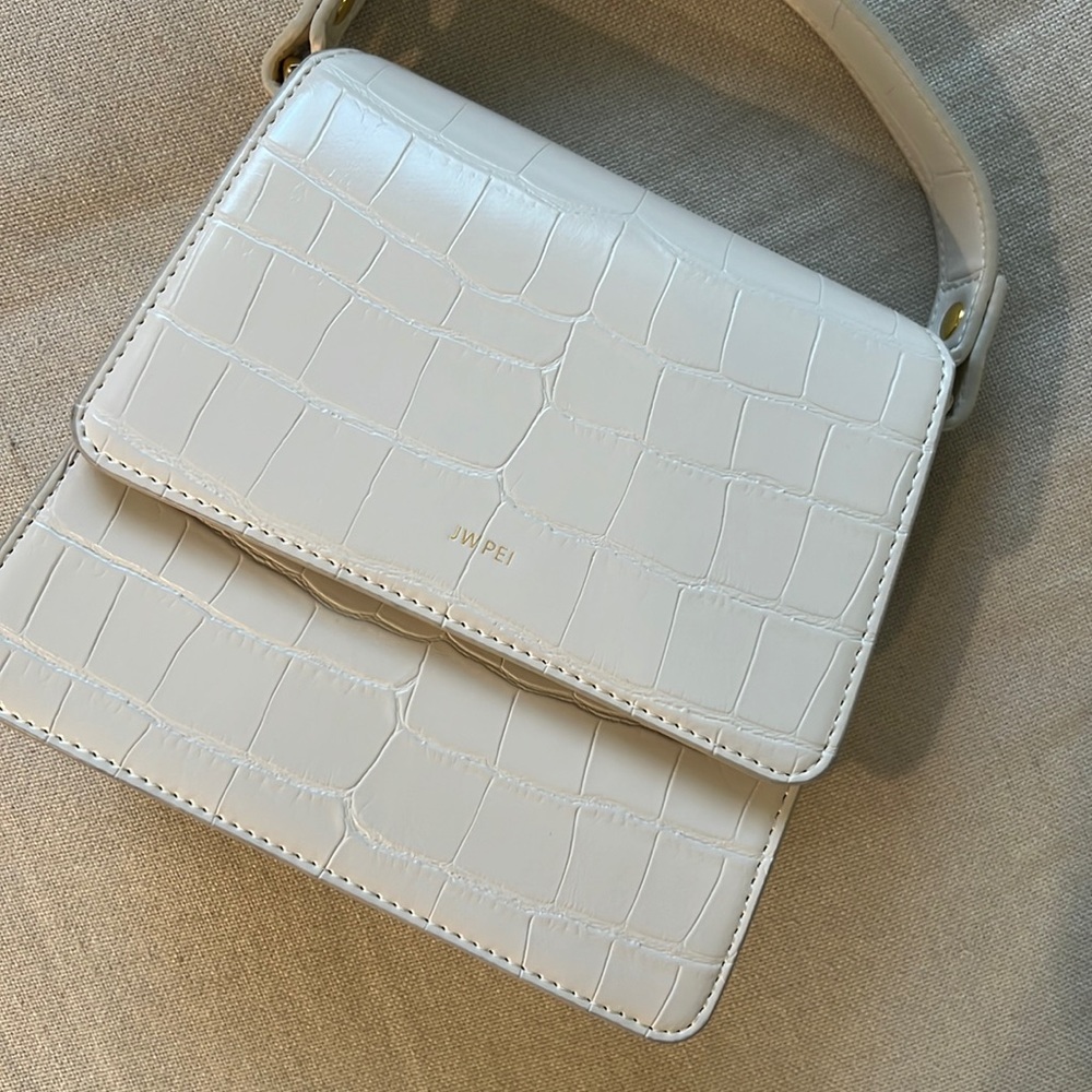 JW PEI CREAM BAG